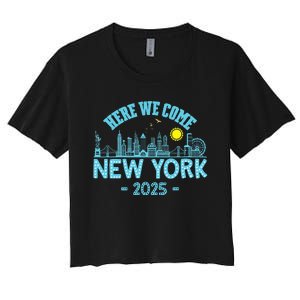 New York Trip 2025 Here We Come Matching Family Vacation Women's Crop Top Tee