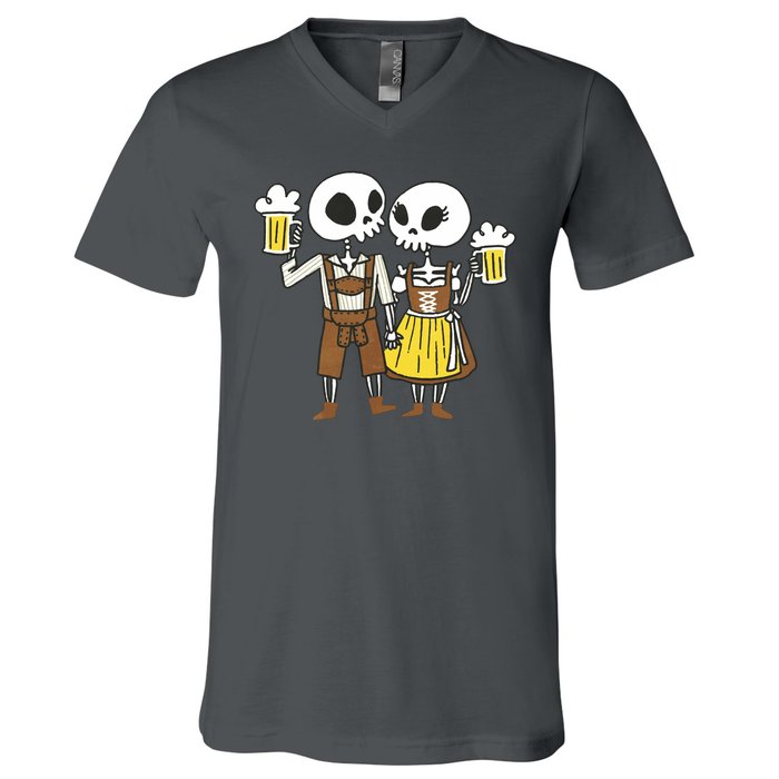 Oktoberfest 2023 Beer Drinking Skeleton Couple V-Neck T-Shirt