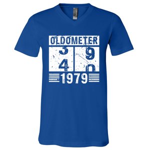 Oldometer 39/40 1979 40th Birthday Funny Gift V-Neck T-Shirt