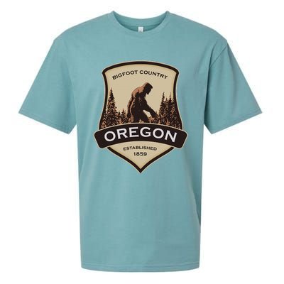 Oregon And A Bigfoot Or A Sasquatch Sueded Cloud Jersey T-Shirt