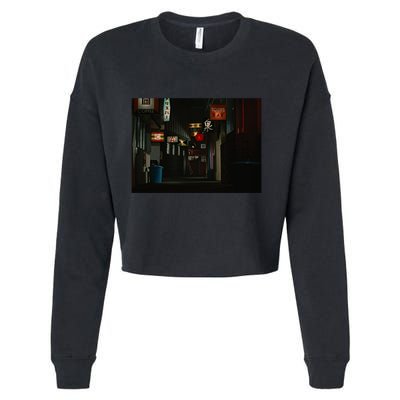 Ozu An Autumn Afternoon Street (Night) Cropped Pullover Crew