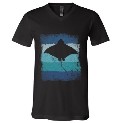 Ocean Animal Scuba Diving Stingray Retro Manta Ray V-Neck T-Shirt