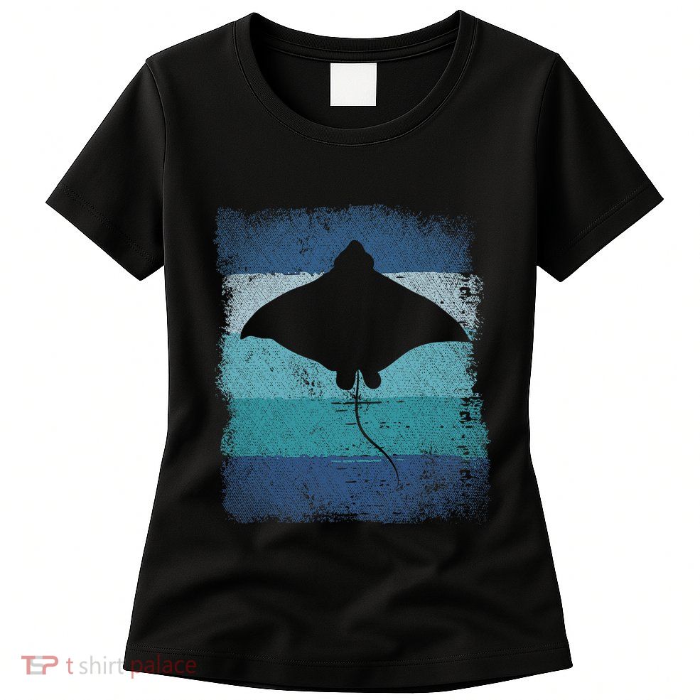 Ocean Animal Scuba Diving Stingray Retro Manta Ray Womens T-Shirt