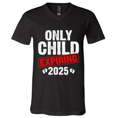 Only Child Expiring 2025 Big Brother Promoted To Big Bro V-Neck T-Shirt