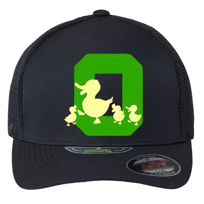 Oregon Duck Letter O Funny Oregon Yellow Duck Flexfit Unipanel Trucker Cap