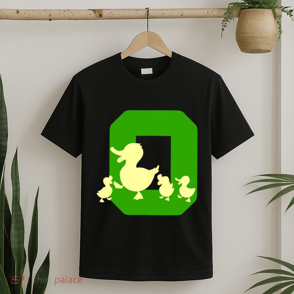 Oregon Duck Letter O Funny Oregon Yellow Duck T-Shirt