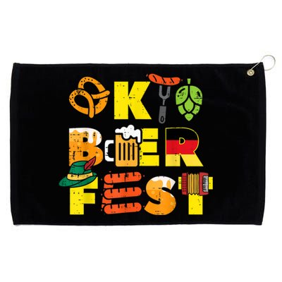 Oktoberfest German Things Cute Bavarian Festival Grommeted Golf Towel