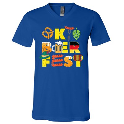 Oktoberfest German Things Cute Bavarian Festival V-Neck T-Shirt