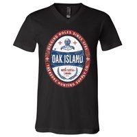 Oak Island Treasure Hunting Retro Templar Knight Treasure V-Neck T-Shirt