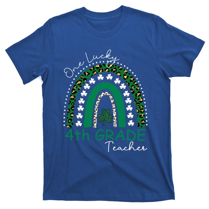 One Lucky 4th Grade Teacher St Patrick's Day 2022 'S Great Gift T-Shirt