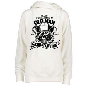 Old Man Who Loves Scuba Diving Womens Funnel Neck Pullover Hood