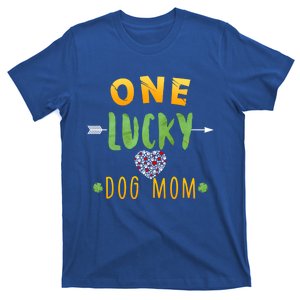 One Lucky Dog Mom Cute Gift St Patrick Day Cute Dog Mom Gift T-Shirt