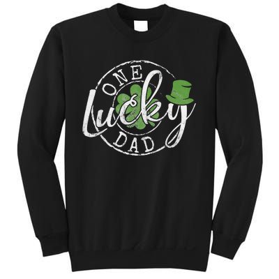 One Lucky Dad Funny Father Irish Clovers St Patrick's Day Sweatshirt