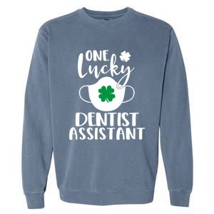 One Lucky Dentist Assistant St Patrick's Day Cute Gift Garment-Dyed Sweatshirt