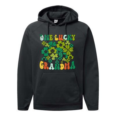 One Lucky Grandma Happy St Patrick's Day Irish Family Gifts Performance Fleece Hoodie