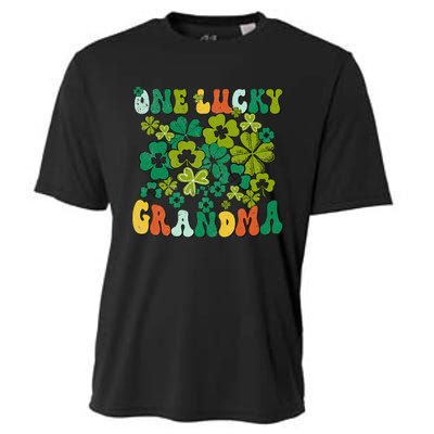 One Lucky Grandma Happy St Patrick's Day Irish Family Gifts Cooling Performance Crew T-Shirt