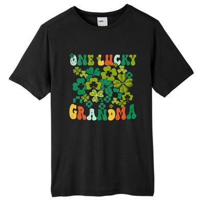 One Lucky Grandma Happy St Patrick's Day Irish Family Gifts Tall Fusion ChromaSoft Performance T-Shirt