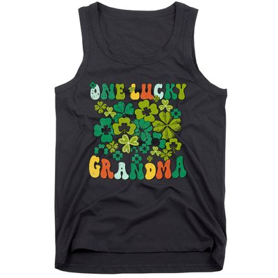 One Lucky Grandma Happy St Patrick's Day Irish Family Gifts Tank Top