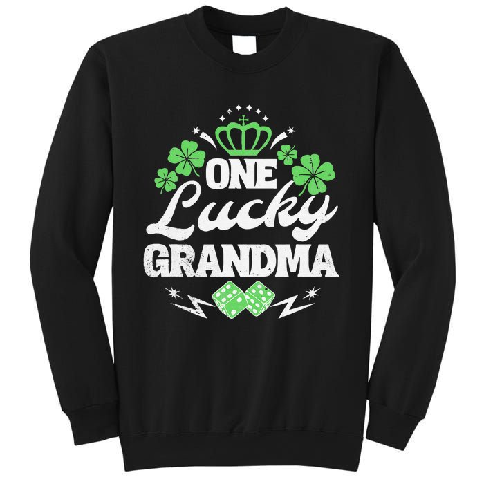 One Lucky Grandma St Patricks Day Gift Vintage 70s Dice Sweatshirt