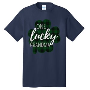 One Lucky Grandma Plaid Shamrock St Patricks Day Granny Tall T-Shirt