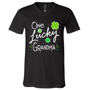 One Lucky Grandma St Patrick's Day V-Neck T-Shirt