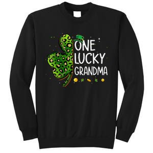 One Lucky Grandma Irish Shamrock St Patricks Day Fun Family Sweatshirt