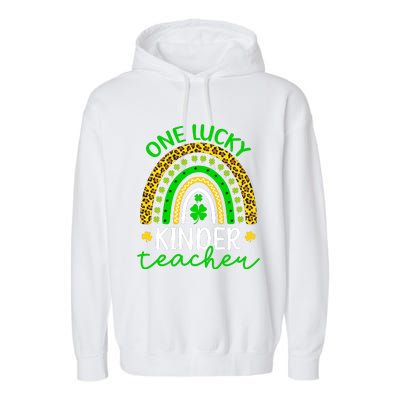 One Lucky Kinder Teacher St Patricks Day Teacher Rainbow Graphic Plus Size Garment-Dyed Fleece Hoodie