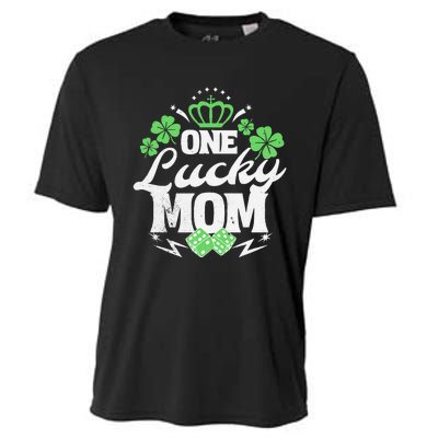 One Lucky Mom St Patricks Day Gift Vintage 70s Dice Cooling Performance Crew T-Shirt