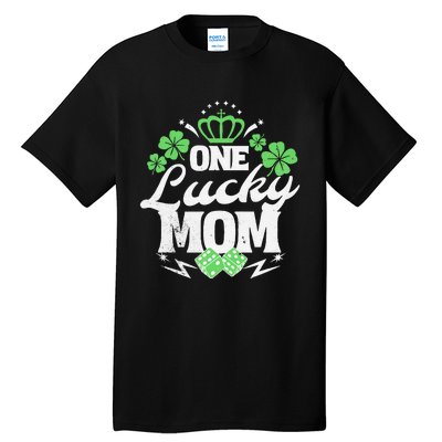 One Lucky Mom St Patricks Day Gift Vintage 70s Dice Tall T-Shirt