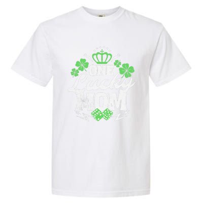 One Lucky Mom St Patricks Day Gift Vintage 70s Dice Garment-Dyed Heavyweight T-Shirt