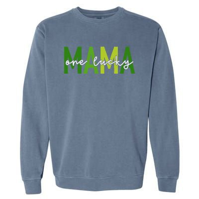 One Lucky Mama St Patricks Day Irish Women Mommy Garment-Dyed Sweatshirt