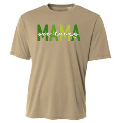 One Lucky Mama St Patricks Day Irish Women Mommy Cooling Performance Crew T-Shirt