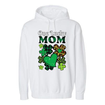 One Lucky Mom Plaid Shamrock Heart St Patrick Day Mommy Garment-Dyed Fleece Hoodie