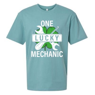 One Lucky Mechanic Funny Saint Patricks Day Graphic Gift Sueded Cloud Jersey T-Shirt