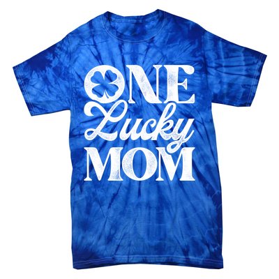 One Lucky Mom St Patricks Day Shamrock Ireland Irish Green Gift Tie-Dye T-Shirt