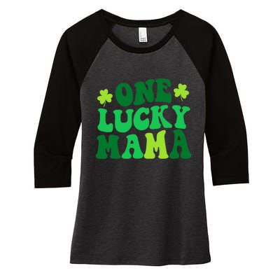 One Lucky Mama Retro Vintage St Patrick's Day Clothes Women's Tri-Blend 3/4-Sleeve Raglan Shirt