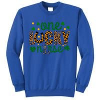 One Lucky Nurse Funny St Patricks Day Irish Nurses Shamrock Cute Gift Sweatshirt