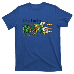 One Lucky Nurse St Patricks Day Irish Nurse Cute Gift T-Shirt