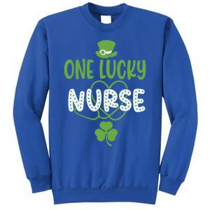 One Lucky Nurse Cute St Patrick’s Day Appreciation Nurses Gift Sweatshirt