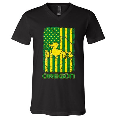 Oregon Lovers Oregon Souvenir Patriotic Retro American Flag V-Neck T-Shirt