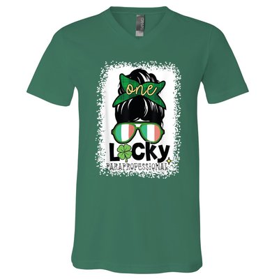 One Lucky Para St Patricks Day Shamrock Paraprofessional V-Neck T-Shirt