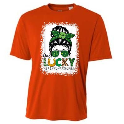 One Lucky Para St Patricks Day Shamrock Paraprofessional Cooling Performance Crew T-Shirt