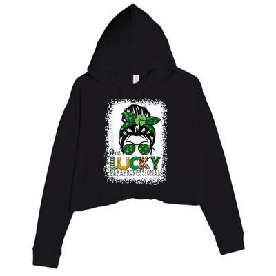 One Lucky Para St Patricks Day Shamrock Paraprofessional Crop Fleece Hoodie