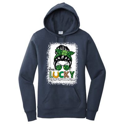 One Lucky Para St Patricks Day Shamrock Paraprofessional Women's Pullover Hoodie