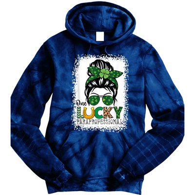 One Lucky Para St Patricks Day Shamrock Paraprofessional Tie Dye Hoodie