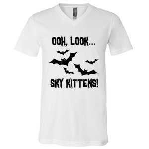 Oh Look Sky Kittens Bat Halloween Bats V-Neck T-Shirt