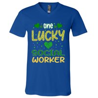 One Lucky Social Worker Saint Patrick’s Day Social Worker Cute Gift V-Neck T-Shirt