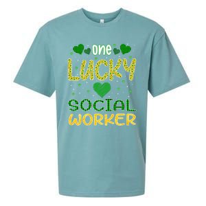 One Lucky Social Worker Saint Patrick’s Day Social Worker Cute Gift Sueded Cloud Jersey T-Shirt