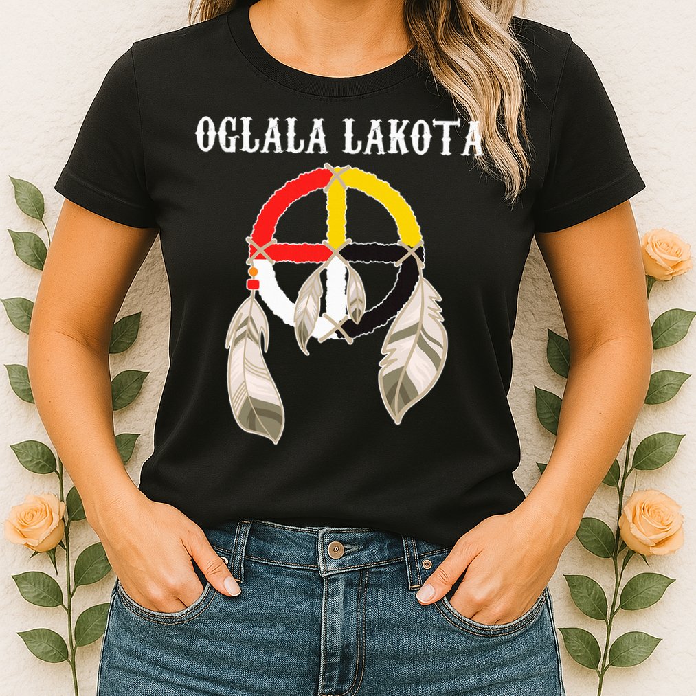 Oglala Lakota Sioux South Dakota Medicine Wheel Lakota Chief Womens T-Shirt