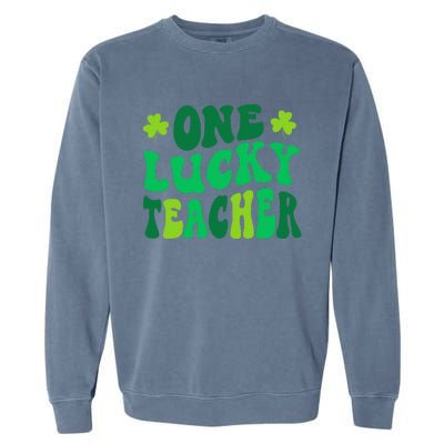 One Lucky Teacher Retro Groovy Shamrock St Patricks Day Garment-Dyed Sweatshirt